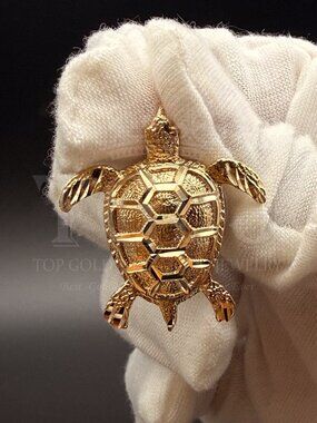 14K Yellow Gold Turtle Pendant